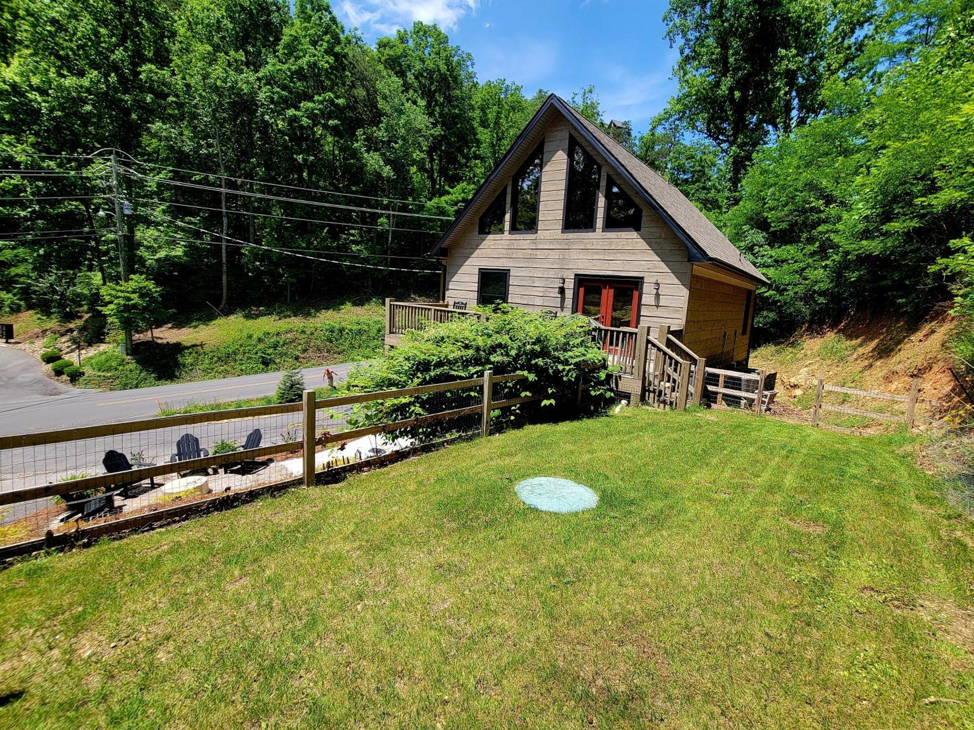 Lil Cabin In The Cove! Mtn Views, Theater, Hot Tub, Games, King Beds, Prime Location! Севьервилл Экстерьер фото