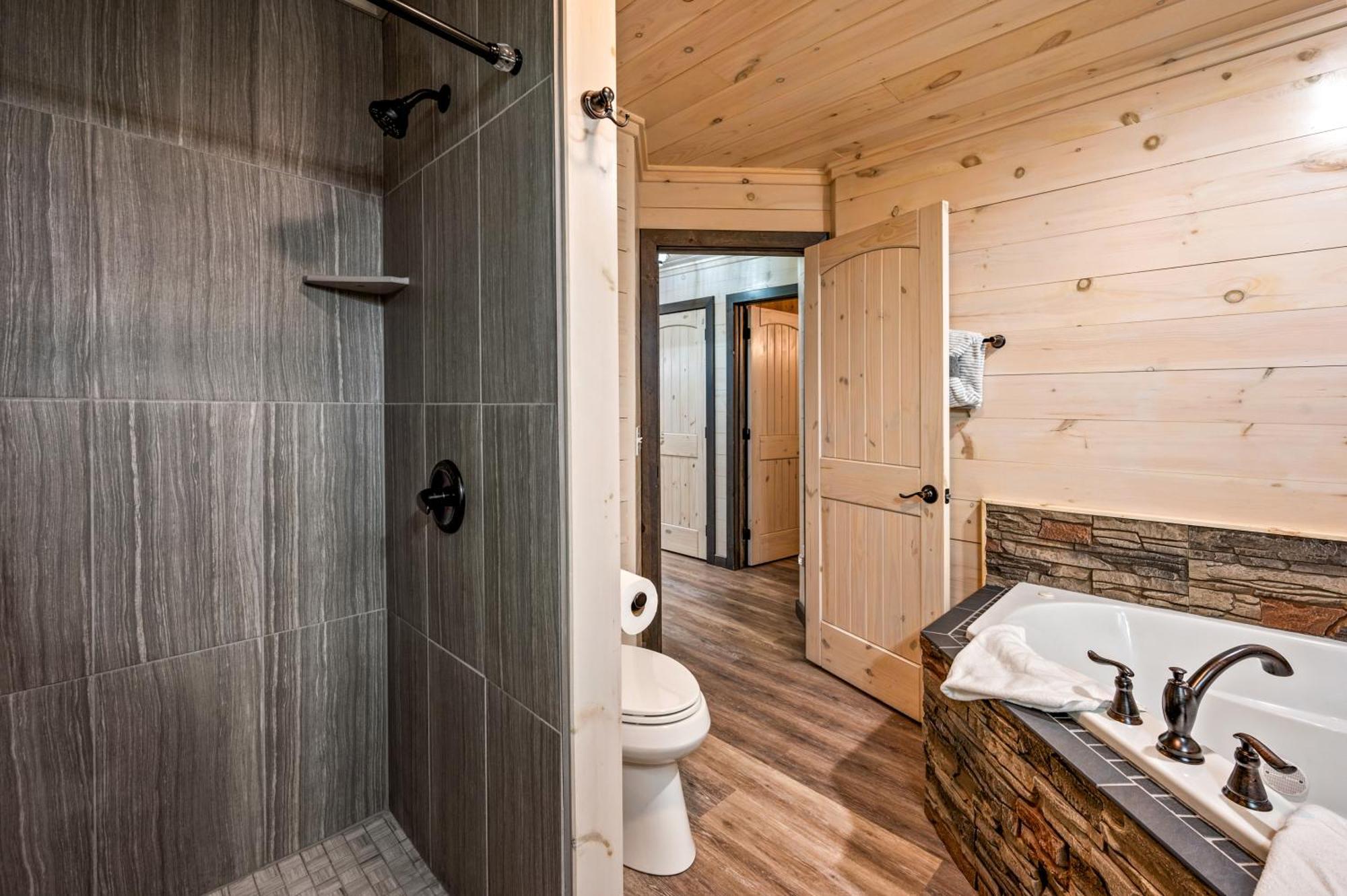Lil Cabin In The Cove! Mtn Views, Theater, Hot Tub, Games, King Beds, Prime Location! Севьервилл Экстерьер фото
